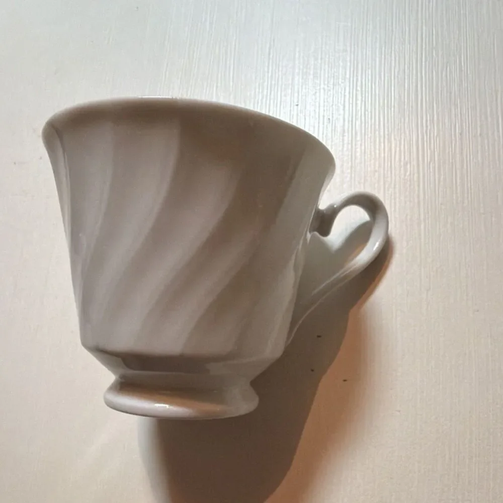 Sheffield Bone White Swirl Pattern Glossy Bone China Cup White With Handle Japan